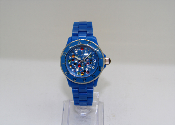 Las señoras plásticas azules del tiempo HIELAN el silicón de los relojes con el diamante en el dial
